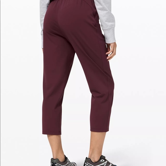 Lululemon keep moving crop new size 6 without tag - Picture 4 of 11